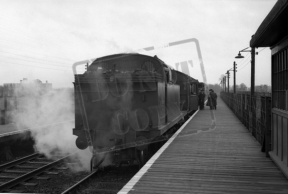 41939 1950s East Tilbury
