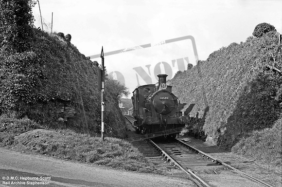 30585 1960-04-11 Dunmere near Boscarne Junction