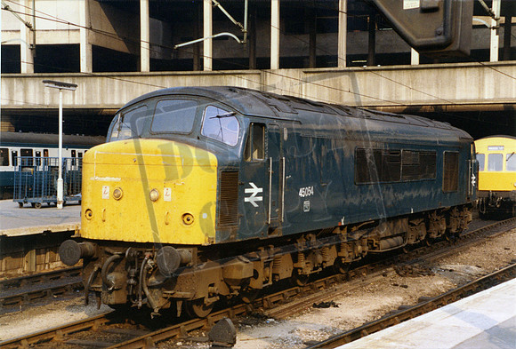 45054 1983-08-19 New Street