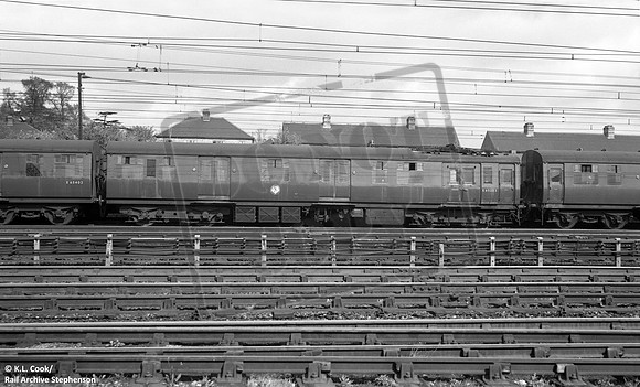 EMU E25202 1959-04-26 Gidea Park