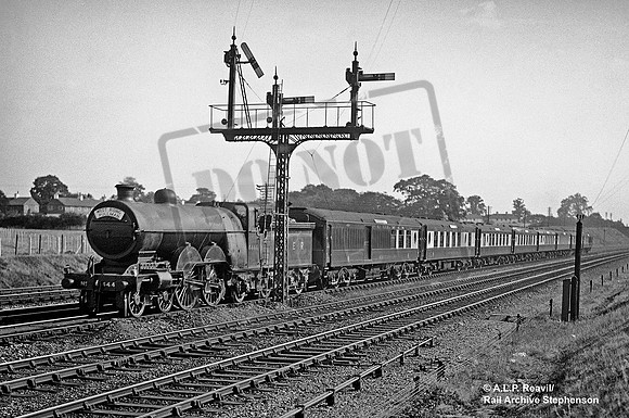 4444 1930c Welwyn Garden City