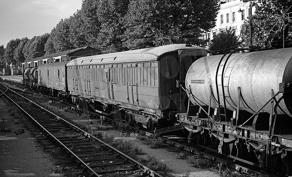 Milk train stock 1970-09-05 Kensington Olympia