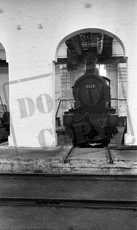 9017 1960c Oswestry Works Erecting Shop