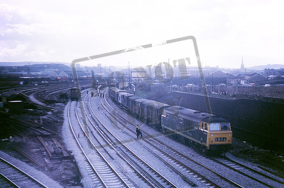 D7009 1970-04-02 Dr Days Junction Bristol