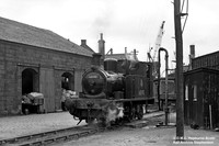 68190 1954-06-25 Aberdeen harbour