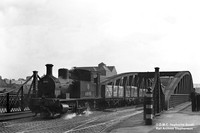 68190 1955-09-19 Aberdeen harbour