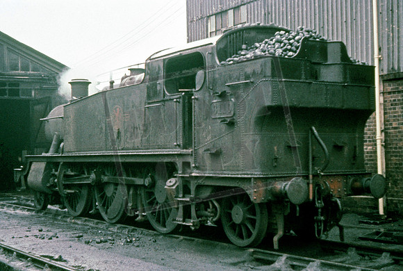 6110 1963-11-10 Reading shed