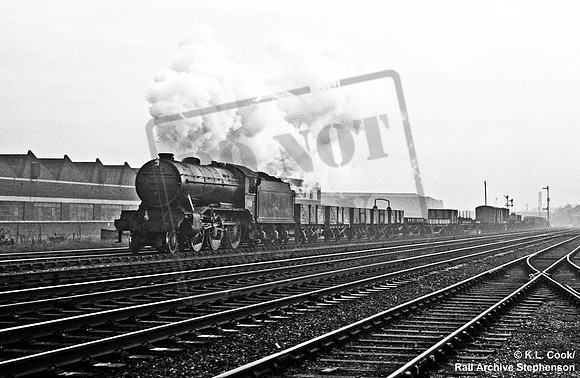 61816 1957-11-23 Tottenham