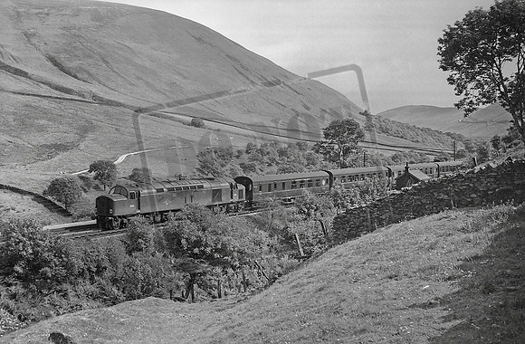 D212 1960s Dillicar Troughs