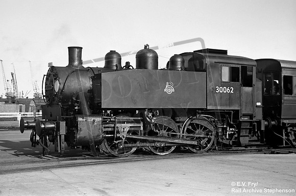 30062 1953-05 Southampton Docks