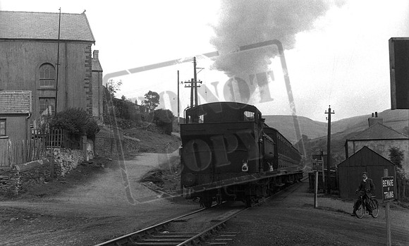 9617 1952 departing Glyn Corwig