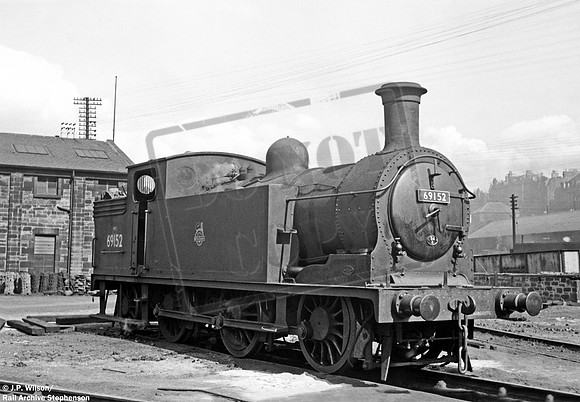 69152 1957-07-01 St Margarets shed