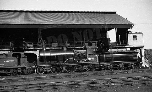 31773 1950s Ashford shed -ROneg-1909-892-451