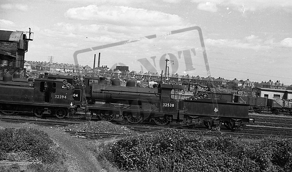 32538 1950  Eastbourne shed -ROneg-1909-892-315