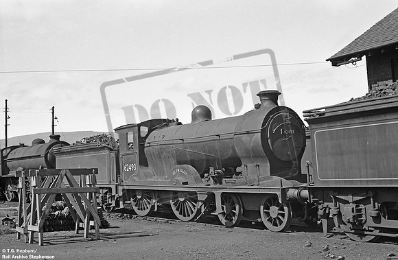 62493 1952-07-20 Fort William shed