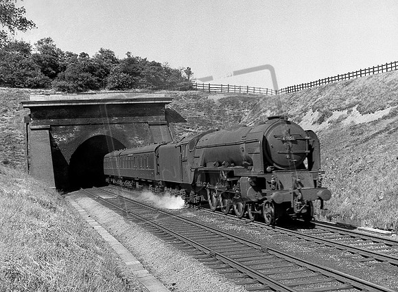 60151 1958-06 Peascliffe Tunnel