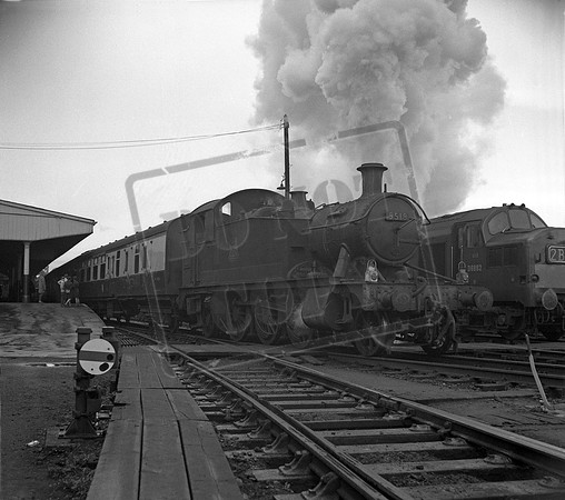 5518 1960s Gloucester Central