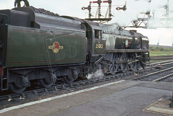 35012 1966c Southampton Central