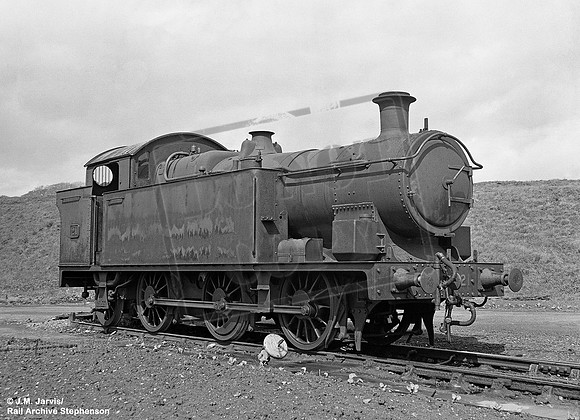 B&MR 21 1935-04-19 Newport shed