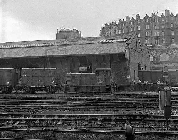 D2723 1963-06-25 Edinburgh Waverley