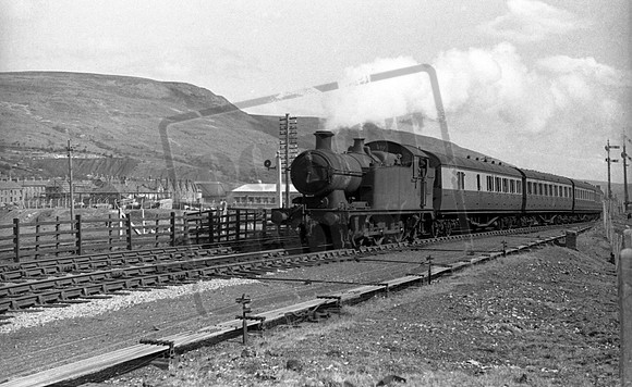 5695 1949 near Treherbert