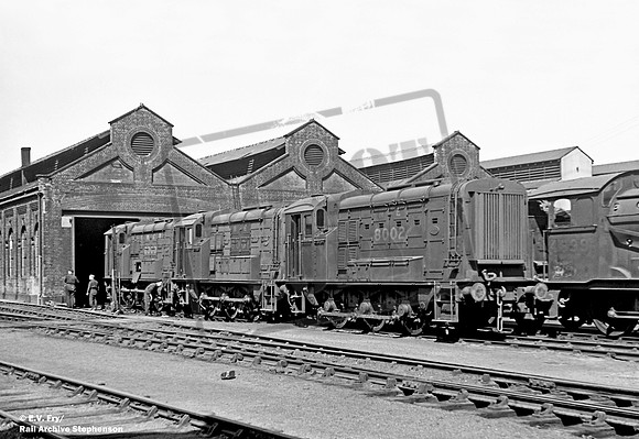 LNER 8002 1948-05 March shed