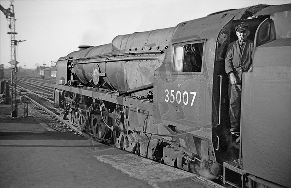 35007 1950s Salisbury