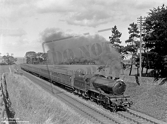 2759 1930s near Cupar
