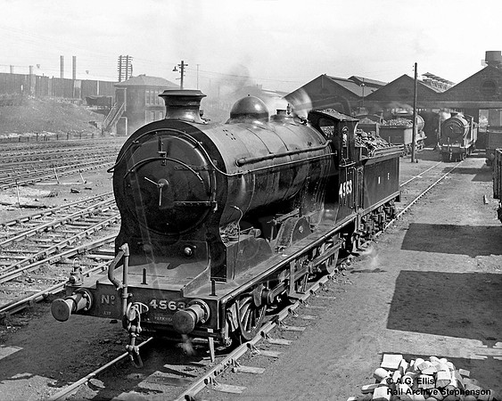 4563 1947-04-19 Parkhead shed