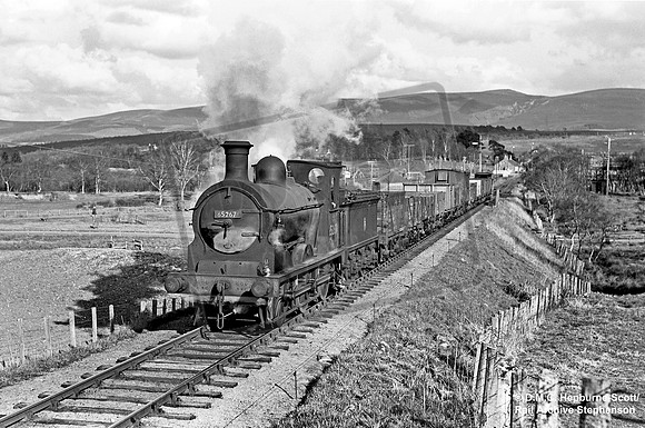 65267 1957-04-17 Grantown on Spey East