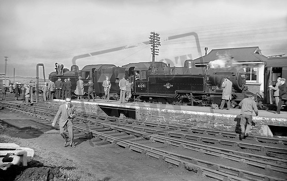 41206 41291 1965-03-27 Okehampton Station