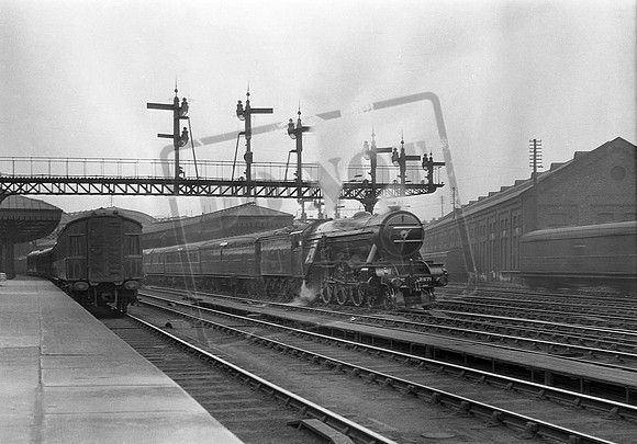 2571 1930s York