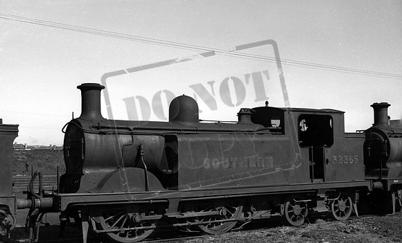 32365 1949c Ashford shed
