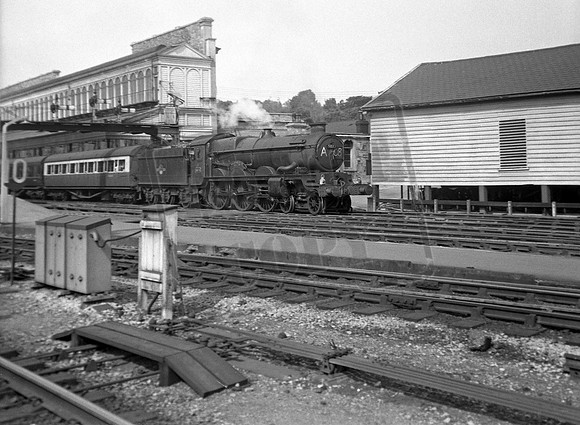 5073 1960s Exeter St Davids