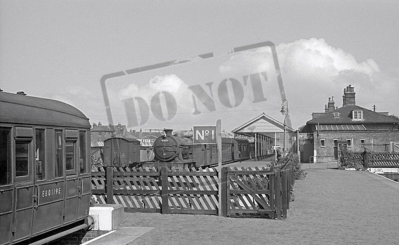67677 1956-08-31 Withernsea