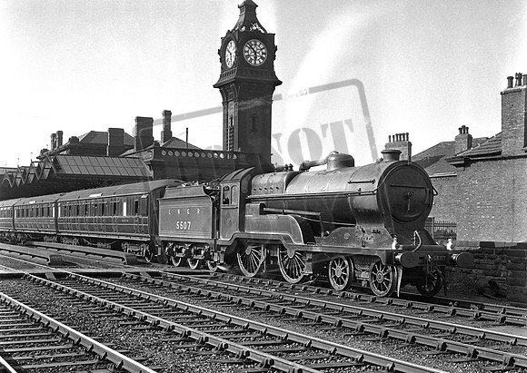 5507 1920s Wakefield