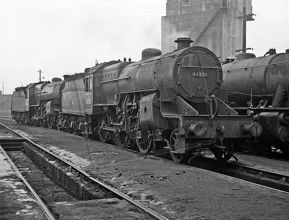 42725 1957-04-07 Agecroft