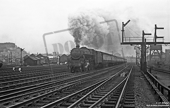 44822 1953-04-26 Nottingham