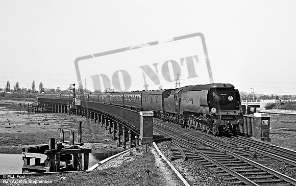 34094 1962-04-28 Redbridge