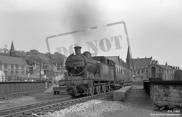 69440 1950s Dewsbury Central