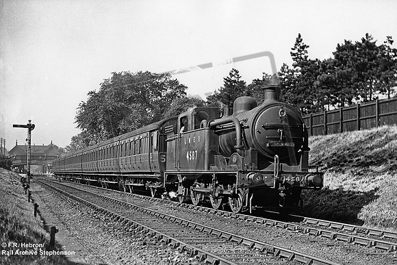 4587 1928-07 Palmers Green
