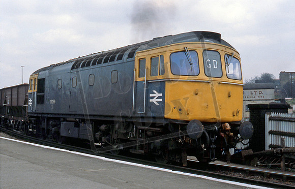 33055 1980-04-10 Clapham Junction