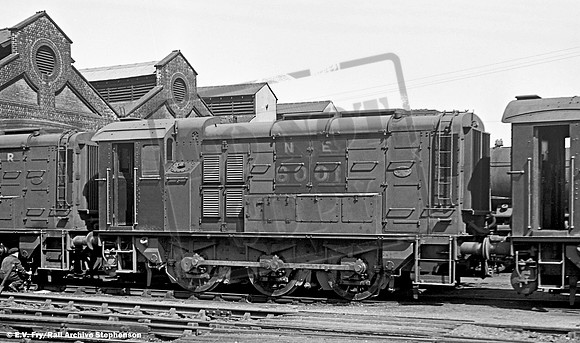 LNER 8001 1948-05 March shed