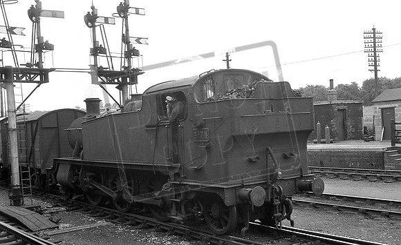 4174 1950s Pontypool Road