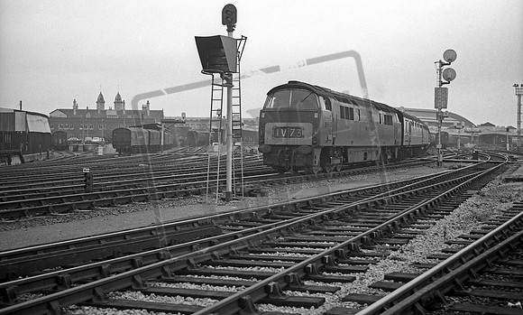 D1027 1968-10-19 Bristol Temple Meads