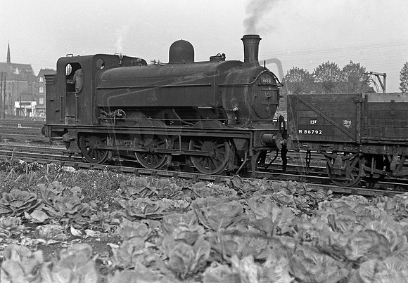 68831 1952-10-15 Harringay