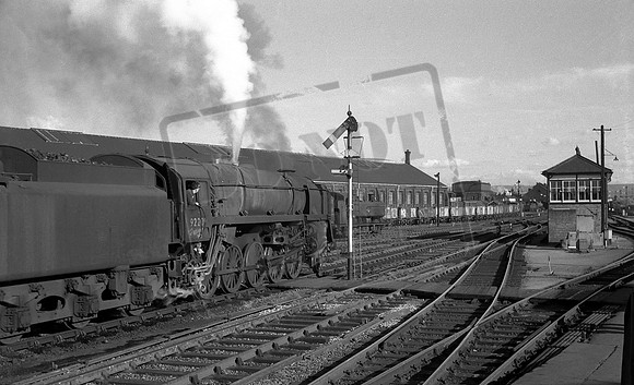 92209 1964-09-26 Gloucester Central