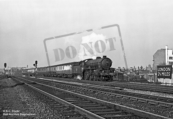 61614 1958-11-01 Hackney Downs