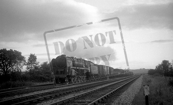 92220 1963-08 near Newport