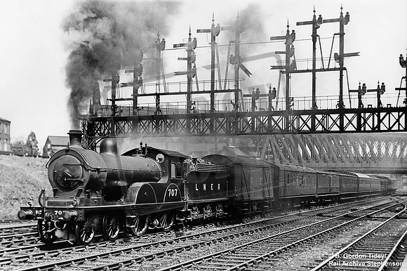 707 1935 York